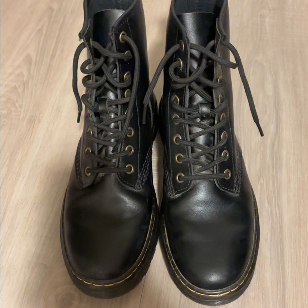 Doc Martin Zavala boot